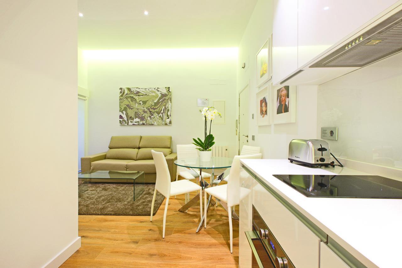 Prado Suite Madrid Kültér fotó