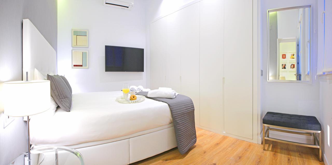 Prado Suite Madrid Kültér fotó