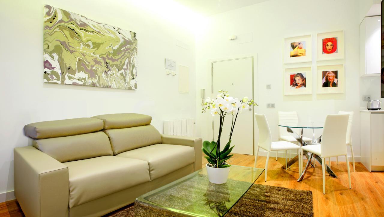 Prado Suite Madrid Kültér fotó