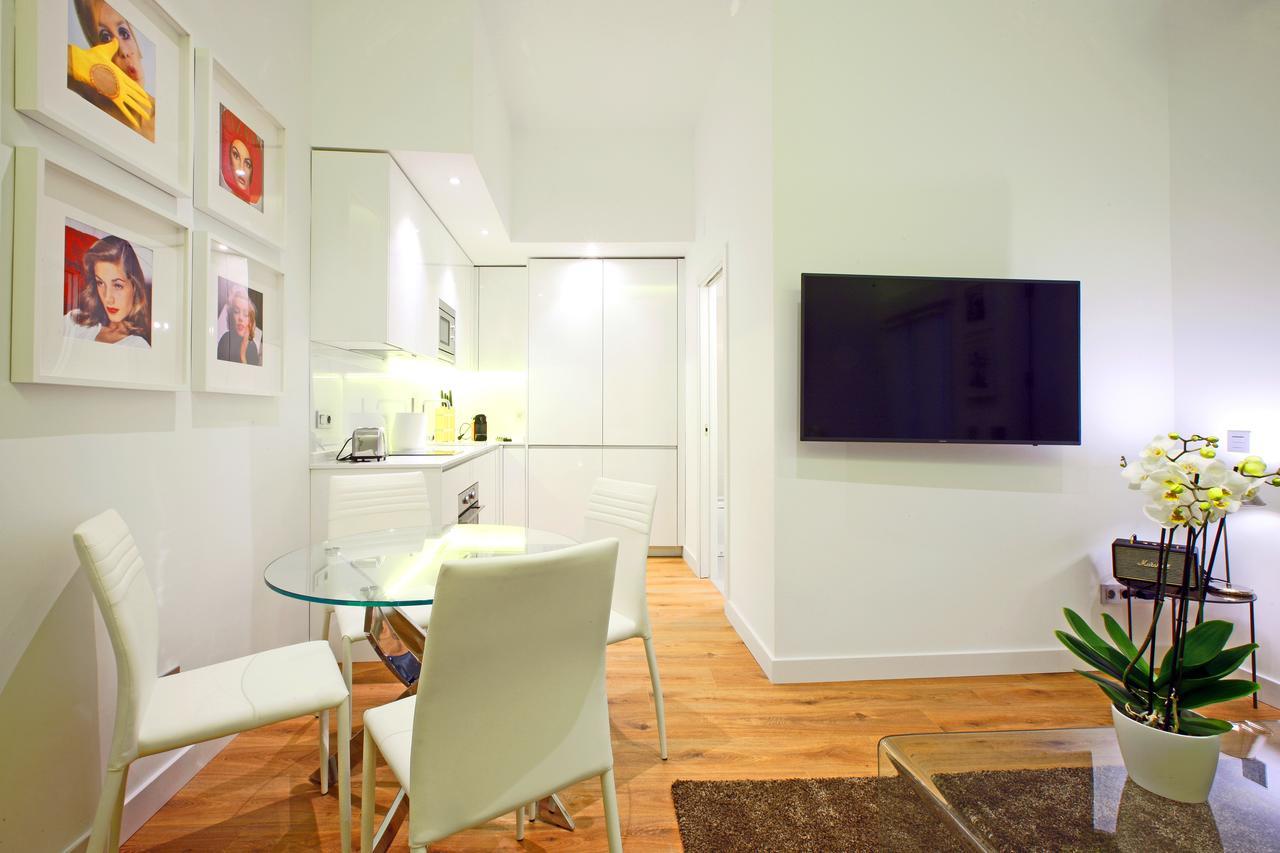 Prado Suite Madrid Kültér fotó